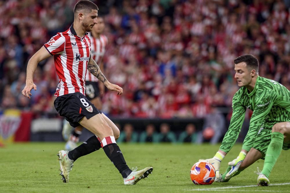 默森：斯凯利在防守时走神了，不过卡尔的进球确实精彩绝伦