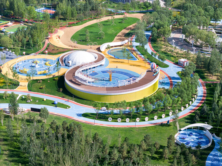 TA：菱形中场巩固了红军防守，伊萨克&埃基蒂克组合仍需磨合